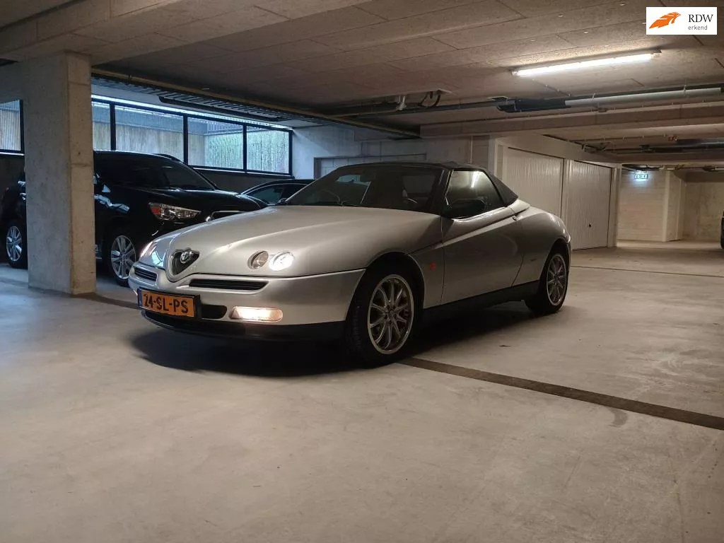 Alfa Romeo Spider 2.0-16V T.Spark