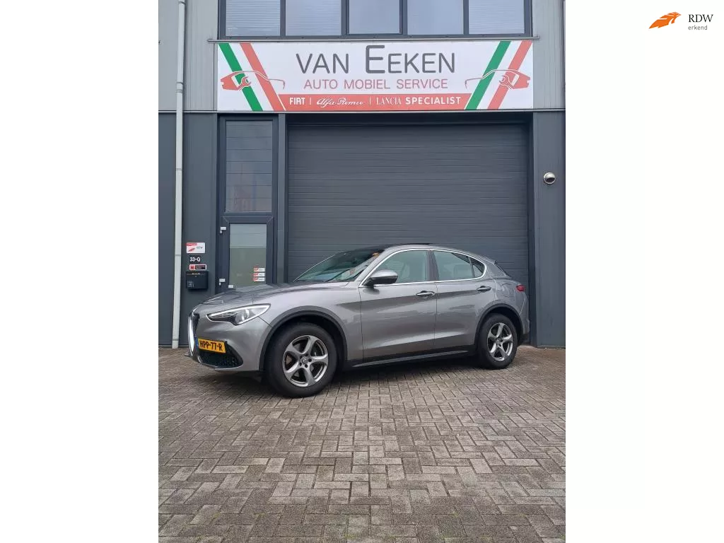 Alfa Romeo STELVIO 2.0 T AWD Special Edition